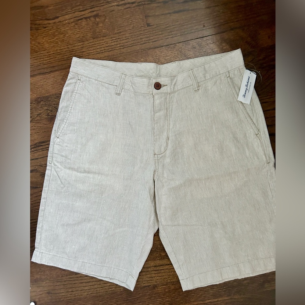 NWT! Men’s Tommy Bahama Khaki Seersucker short